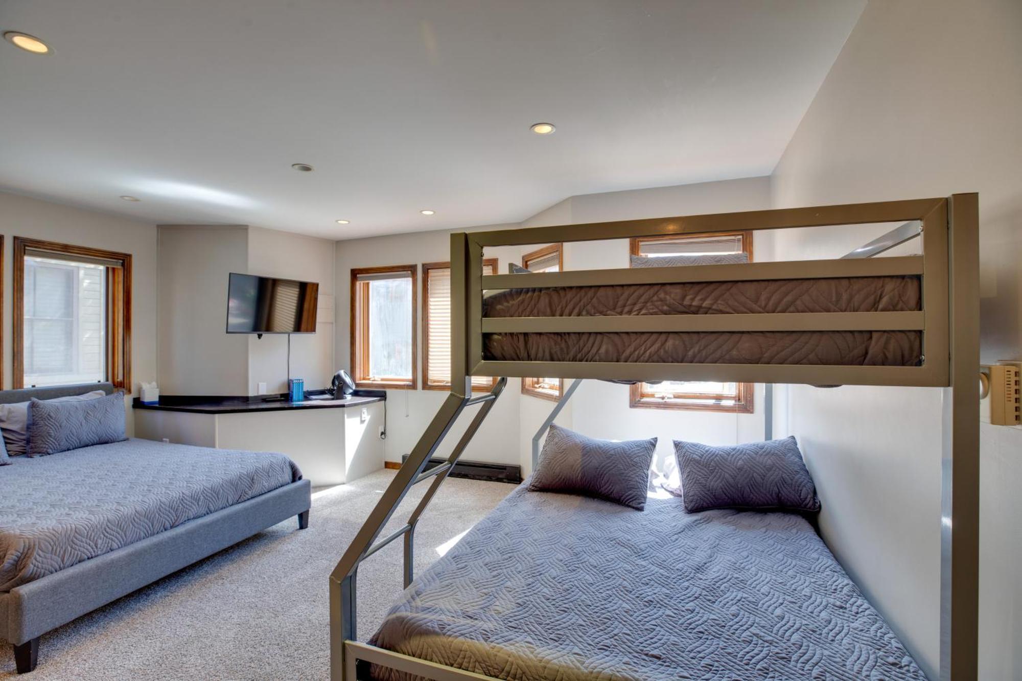 Bright Downtown Telluride Condo - Steps To Lift! Eksteriør billede
